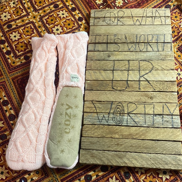 283-You Are Pretty❤️Just Cozy Sock Slippers - Picture 1 of 6